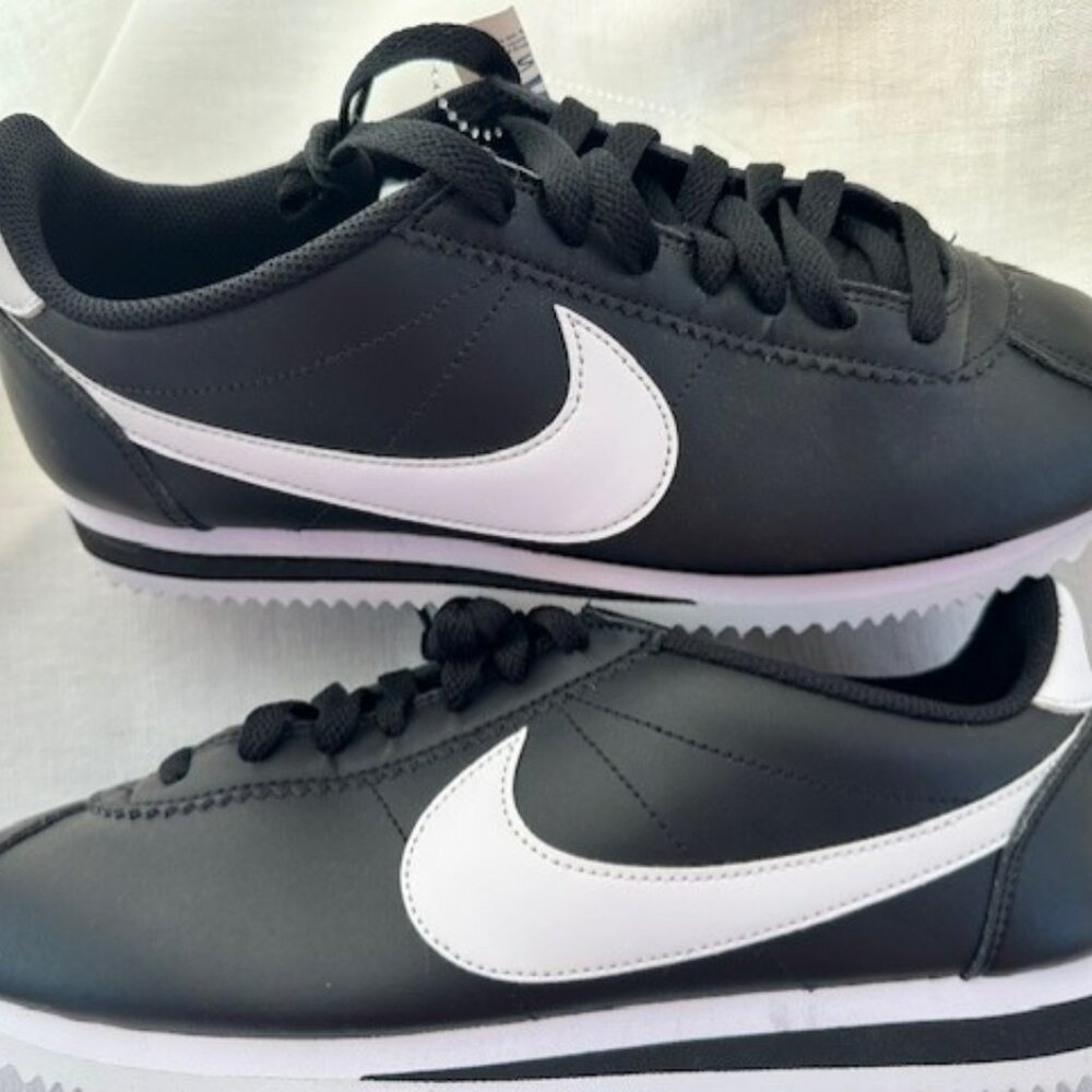 New NIKE CORTEZ Retro Sneakers Athletic Shoes-Sz 10